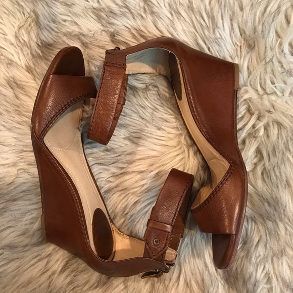 Frye Shoes - FRYE | Classic Carol Cognac back zip wedges in 9.5